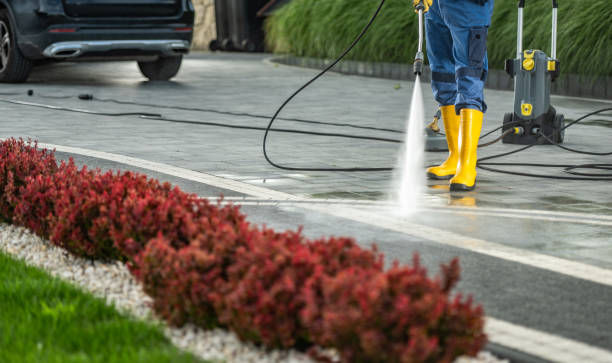 Lakewood Clu, MI Pressure Washing Company